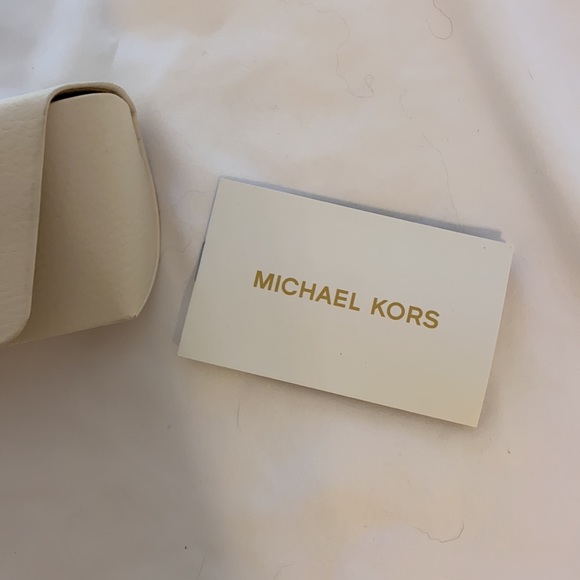 Michael Kors never worn before sunglasses! Black and gold with case - Picture 5 of 5